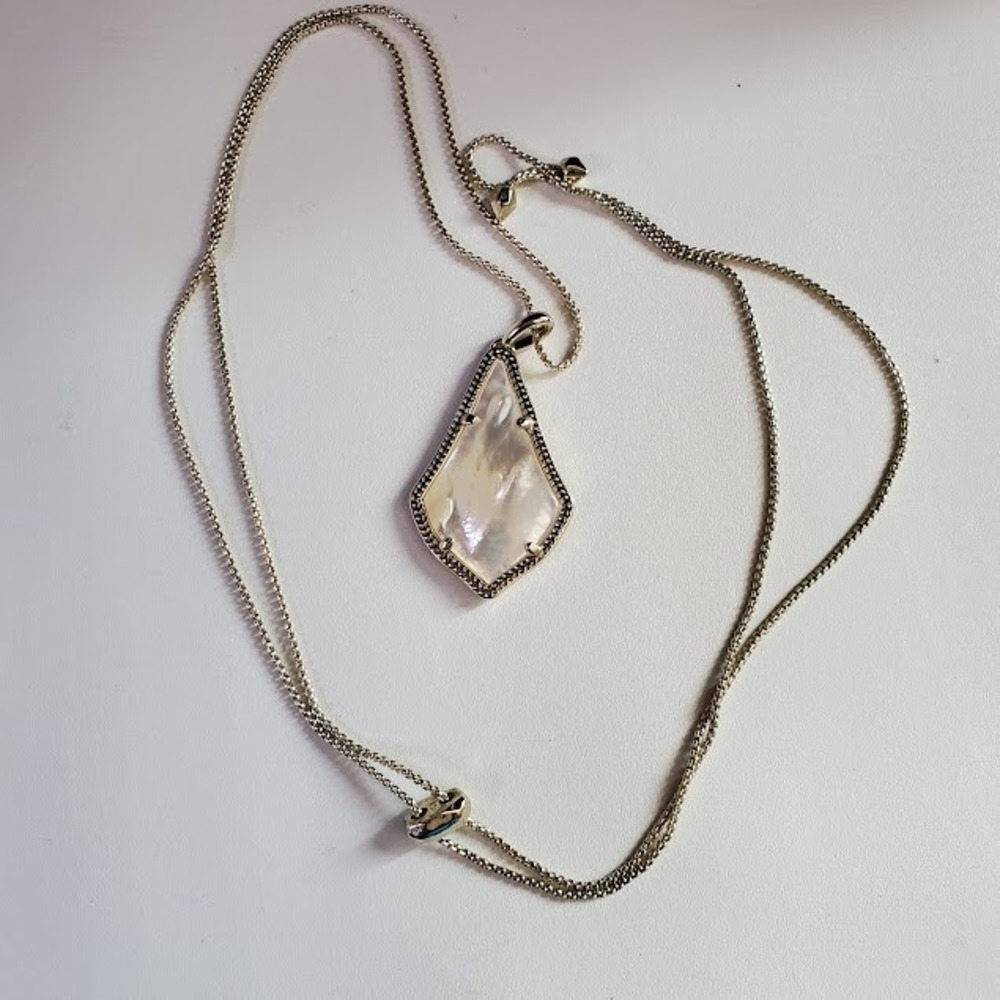 Kendra Scott Alex Long Pendant Necklace Mother of Pearl Gold Tone Adjustable